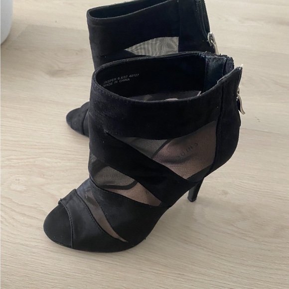 Mesh Stiletto - Picture 2 of 3